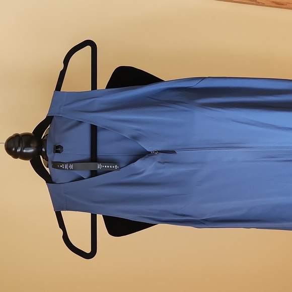 NWT Lululemon Lab Vindur Athleisure Onesie, 12 - Picture 4 of 7